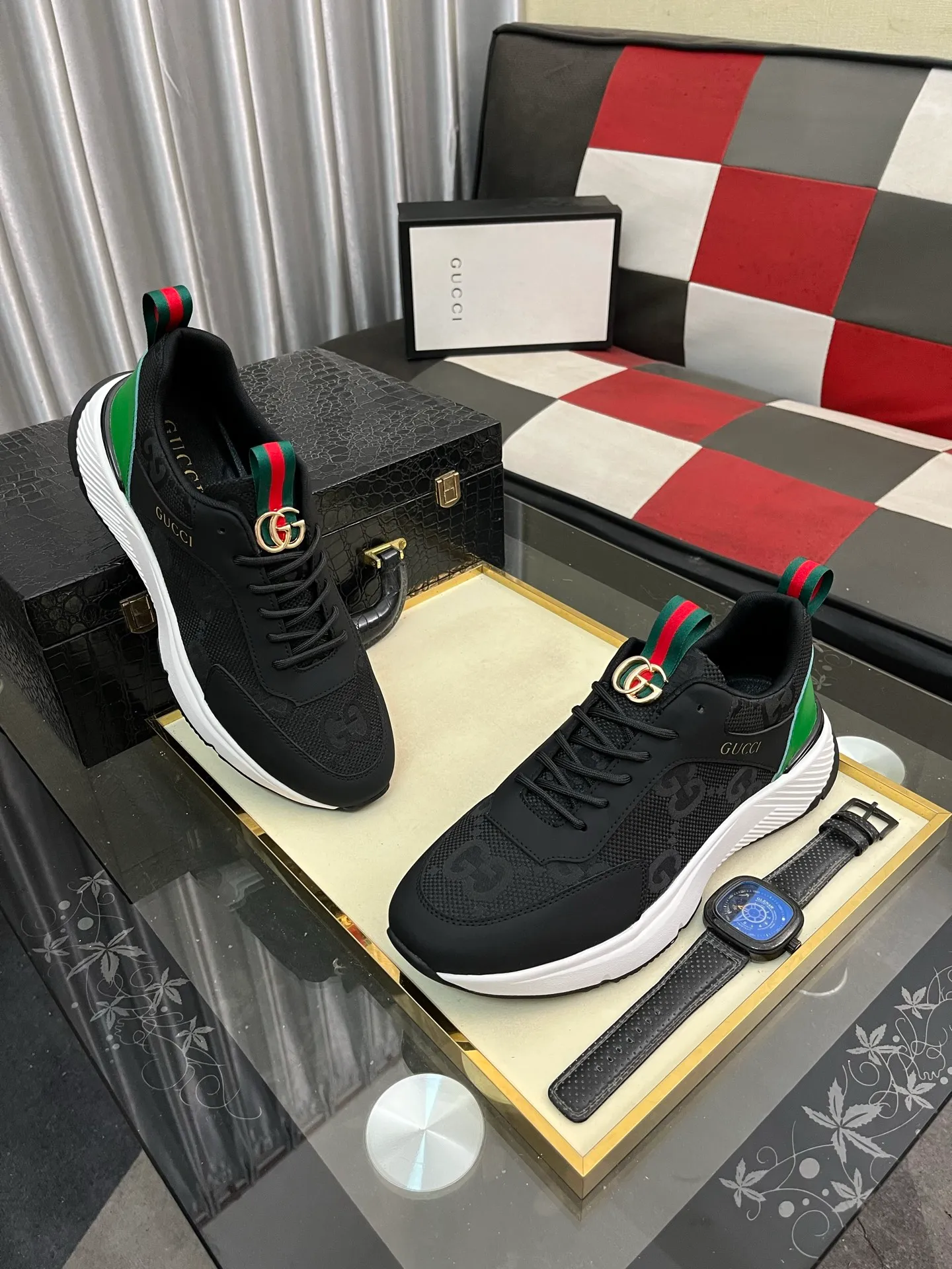 Men's Men's Shoes 💰458⌚️⌚️【GUCCI】Gucci men's latest white shoe series casual shoes! The official website is built 1:1. Upper: Made of imported cowhide, with electric embroidery ➕Inner lining: Made of high-quality first-layer pigskin, soft and comfortable. Picky material selection and exquisite workmanship give you the best enjoyment. Size: 38-443️⃣Colors available